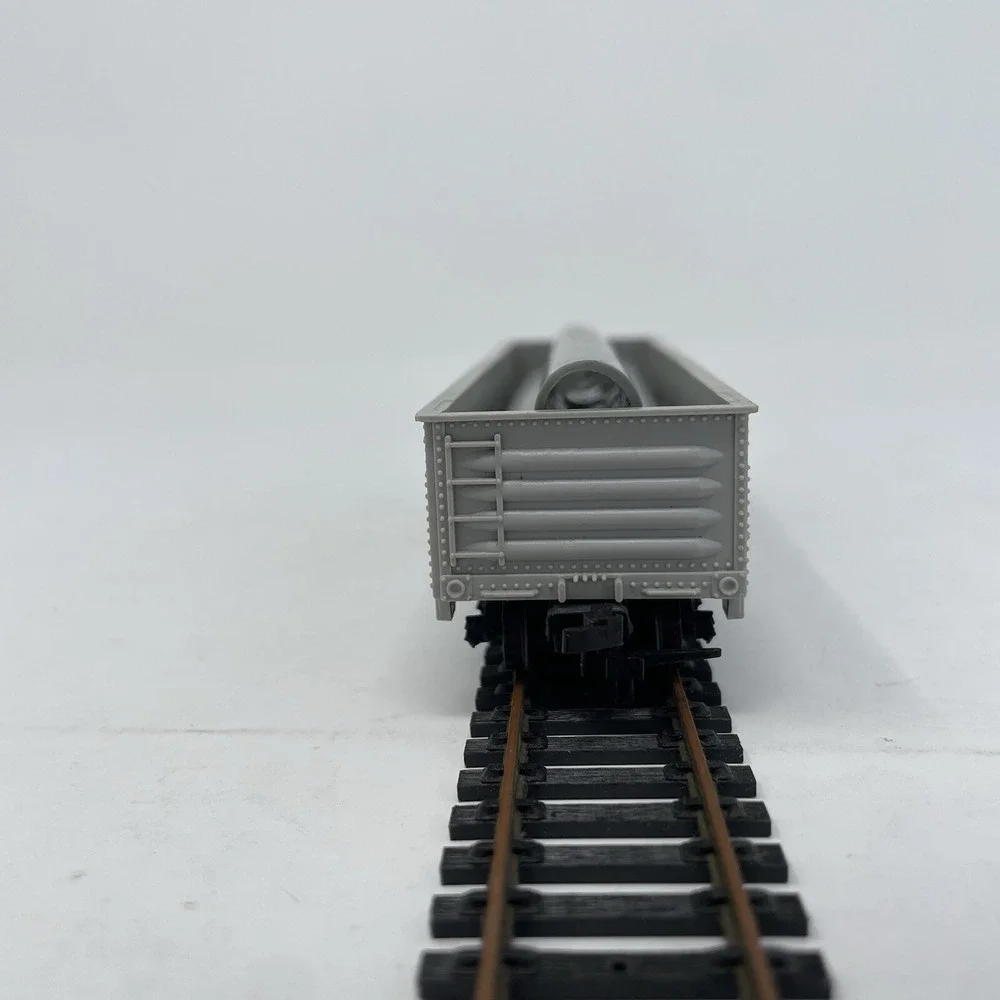 TWO Gondola Cars w/ Loads Vintage Lionel HO Michigan Central Red Gray Logs Pipes